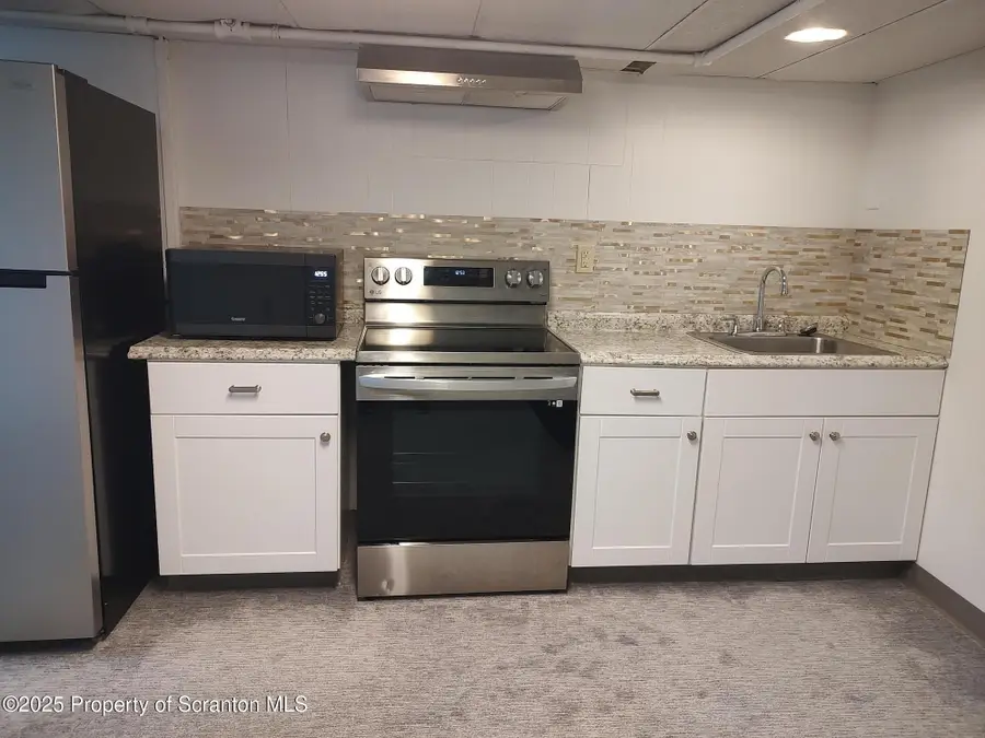 136 Chestnut Street unit: Basement, Dunmore, PA 18512 - #2