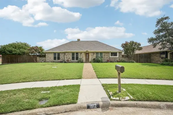 1912 Polstar Drive, Plano, TX 75093