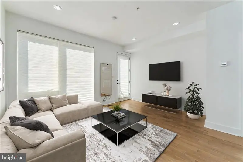 3916 14th Street NW , 2, Washington, DC 20011 - #2