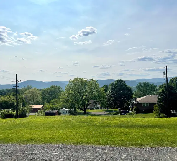 13805 Oriole Dr Se, CUMBERLAND, MD 21502