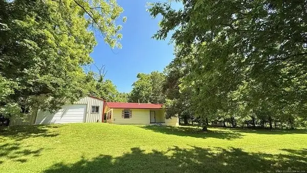 20596 E Whipperwill Road, Tahlequah, OK 74464