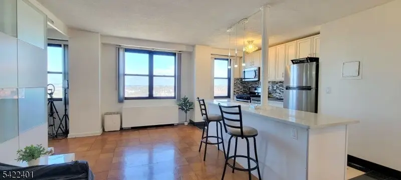 201 Saint Pauls Ave #15P, Jersey City, NJ 07306 - #2