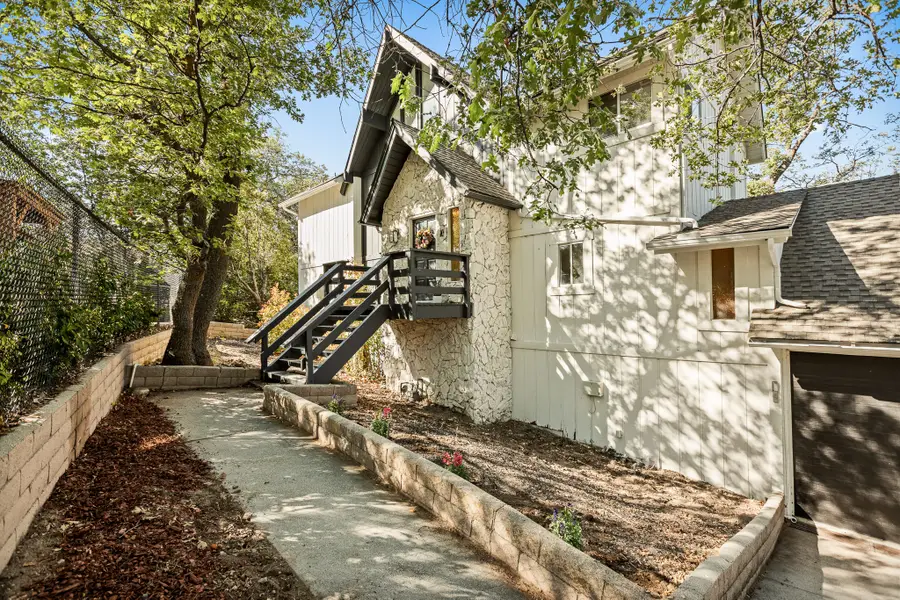 1204 Yellowstone, Lake Arrowhead, CA 92352 - #2