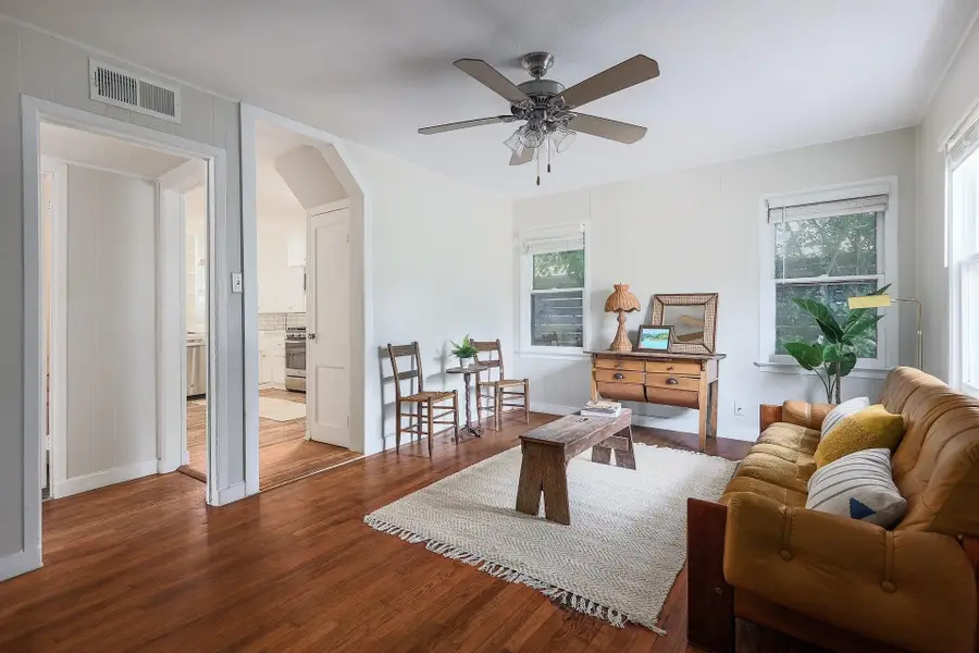 5008 Duval ST, Austin, TX 78751 - Image #2