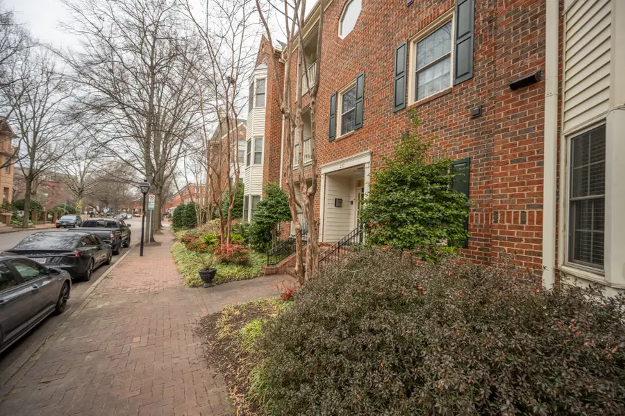 230 College Place #226, Norfolk, VA 23510 - #3