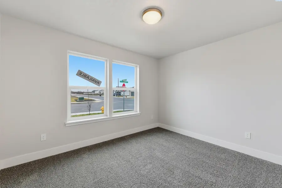 1607 Castlewood Ct, Grandview, WA 98930 - #3