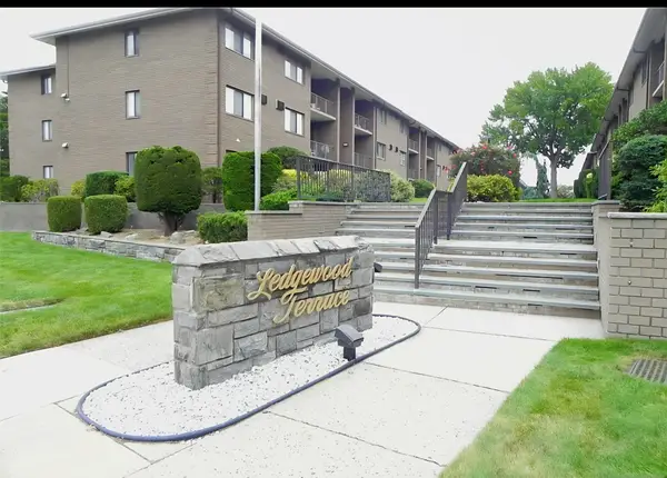 466  B Liberty Street #Apt 305, Little Ferry, NJ 07643