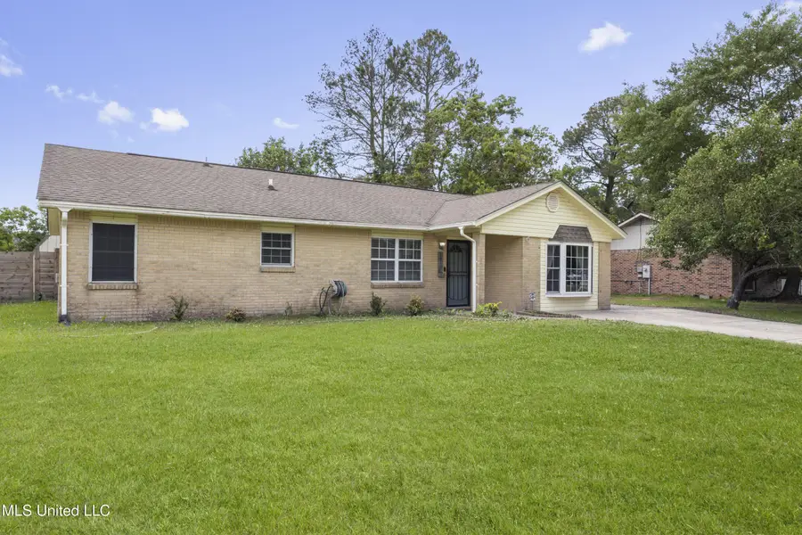 12509 Ponce De Leon Drive, Ocean Springs, MS 39564 - Image #2