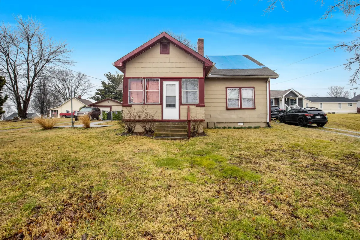 2461 Old Greenbrier Pike, Greenbrier, TN 37073 - #1