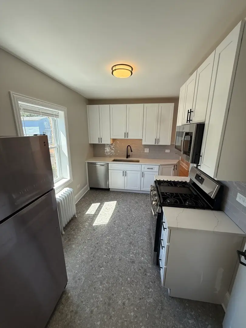 6416 N Richmond Street , 1B, Chicago, IL 60645 - #3