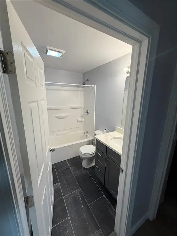 606 River Avenue Unit B, Providence, RI 02908 - Image #2