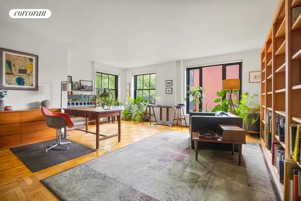 325 Clinton Avenue #4G, Brooklyn, NY 11205