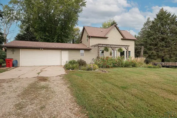 3979 Ibex Avenue, Sioux Center, IA 51250