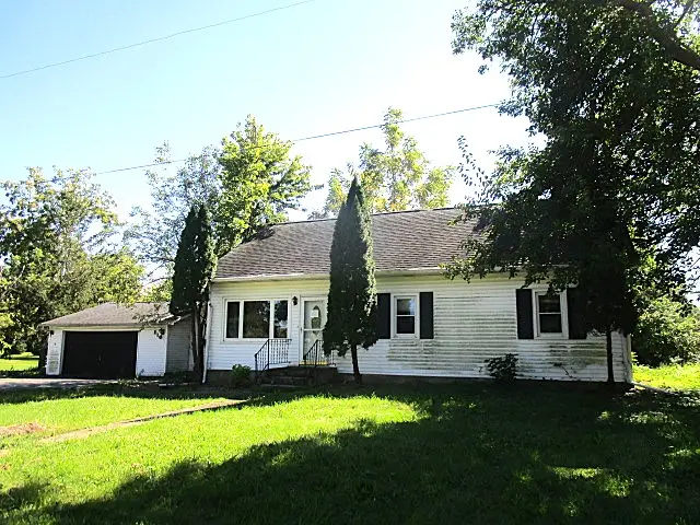 210 W Washington Street, Magnolia, IL 61336 - #1
