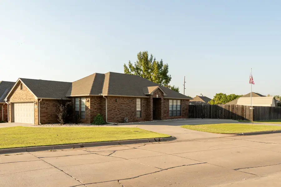 1 Windsor Circle, Stillwater, OK 74074-6708 - #3