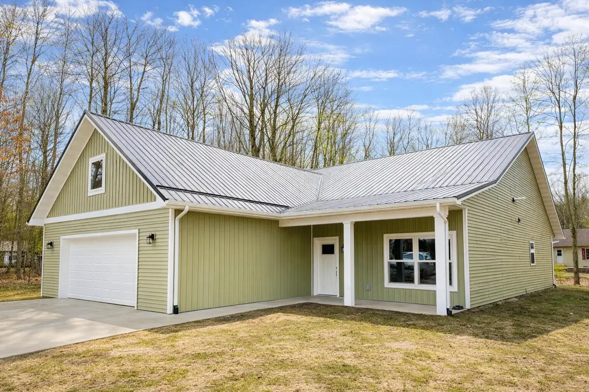 9215 Edgewater Drive, Canadian Lakes, MI 49346 - #1