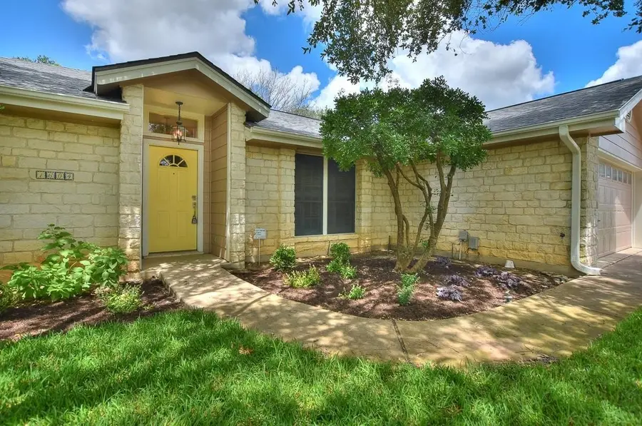 1604 Barcus Dr, Georgetown, TX 78626 - Image #3