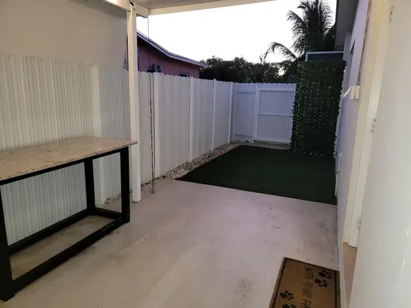 1611 NW 63RD Avenue #2, Sunrise, FL 33313