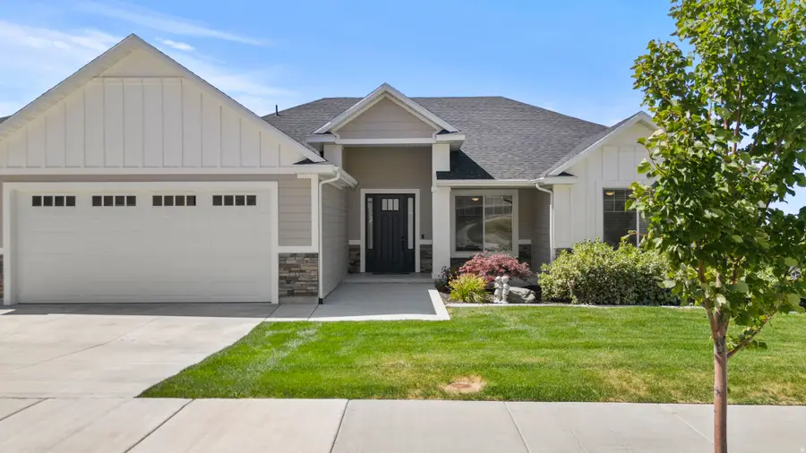 73 N Sherwood Dr, Providence, UT 84332 - #2
