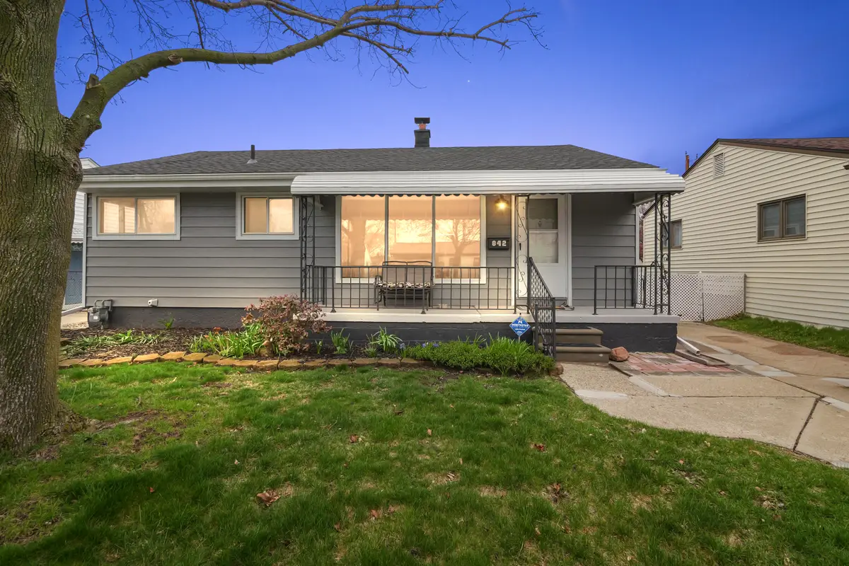 842 Schuman, Garden City, MI 48135 - #1