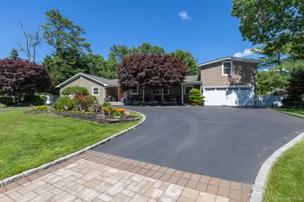 5 Jacqueline Court, Port Jefferson Station, NY 11776