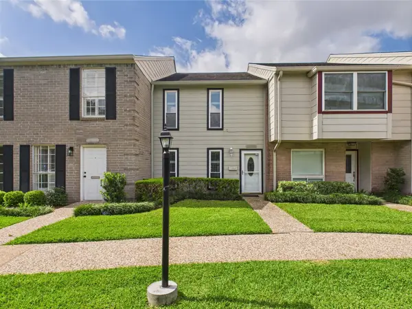 10380 Briar Forest Drive #32/6, Houston, TX 77042