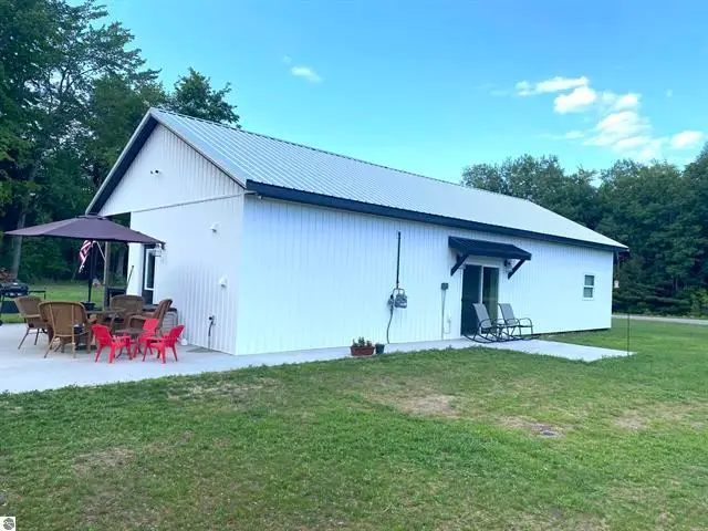 9236 S Mackinaw, Cadillac, MI 49601 - #2