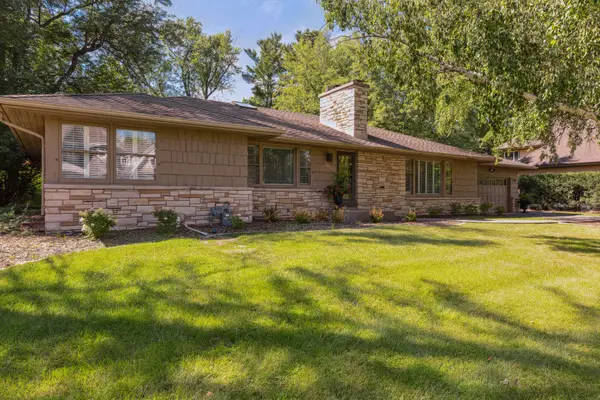 4908 Ridge Lot Place, Edina, MN 55424