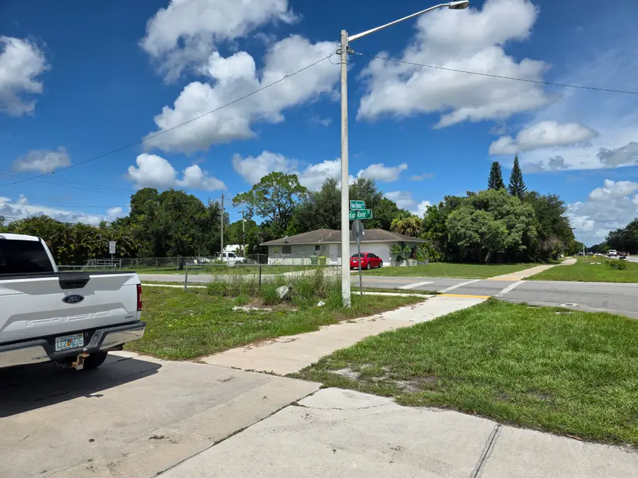 615 New Market Road W, Immokalee, FL 34142 - #3