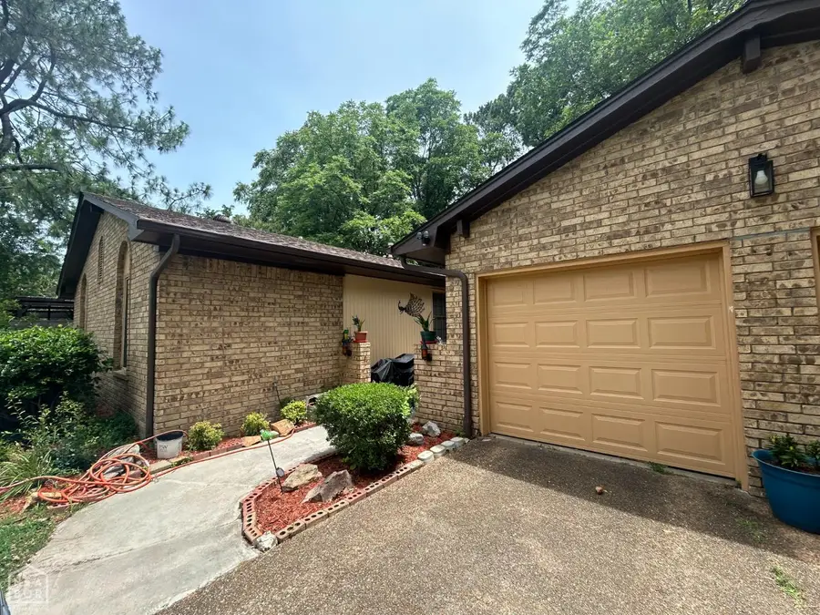2104 Indian Trails Street, Jonesboro, AR 72401 - #2