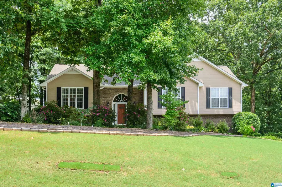 104 FOREST HILLS CIRCLE, Alabaster, AL 35007 - #3