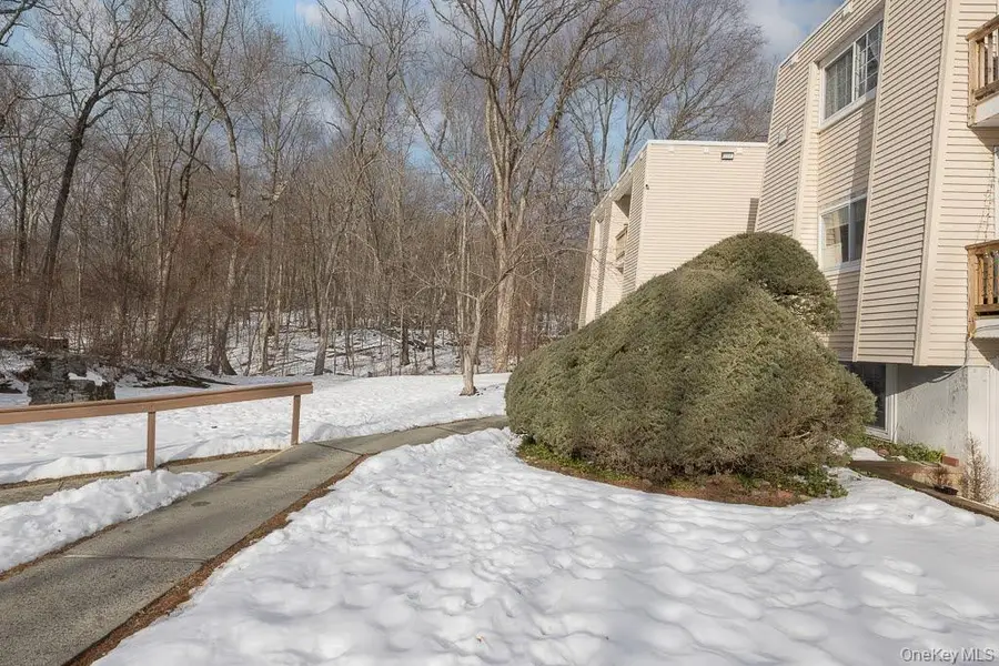 529 Fox Run Lane, Carmel, NY 10512 - #2