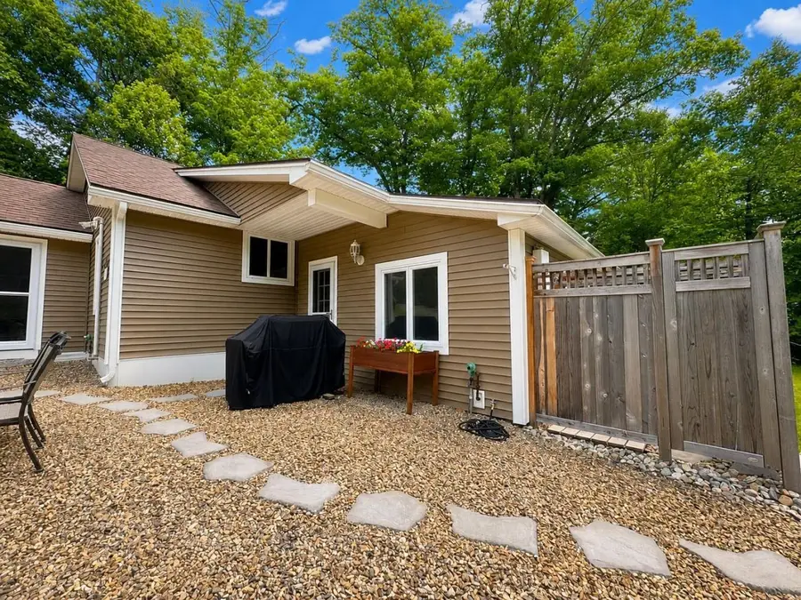 20 Keene Avenue, Fitzwilliam, NH 03447 - #3