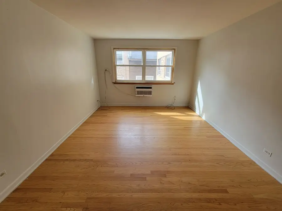 6440 N Richmond Street , 1B, Chicago, IL 60645 - #3