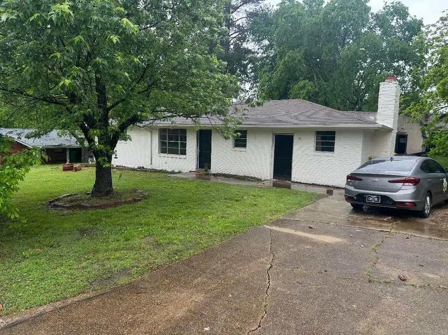 2107 Bryan Dr., Tupelo, MS 38801 - #2