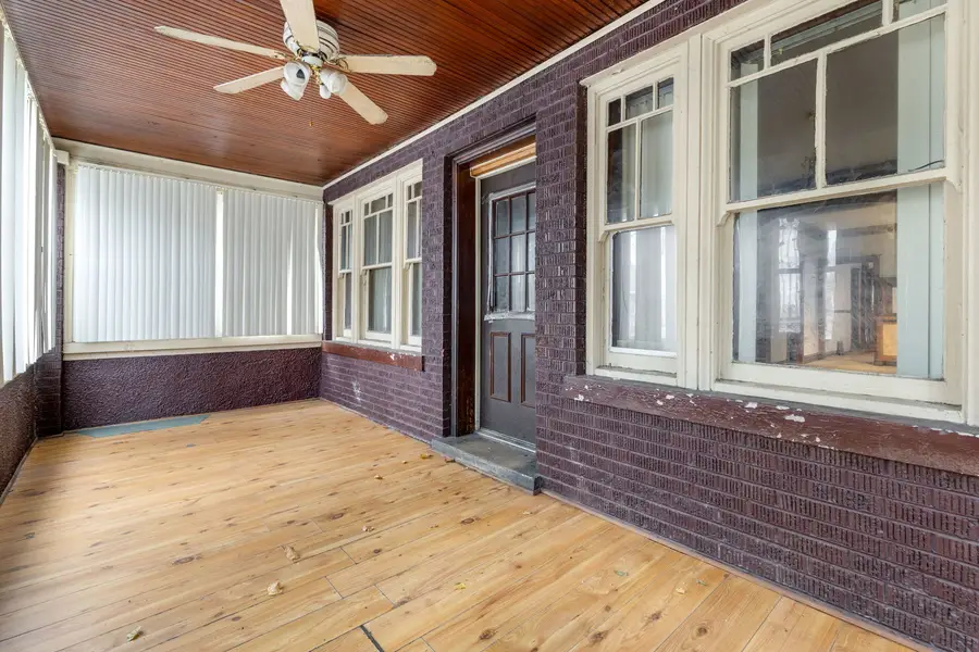 8137 S Bennett Avenue, Chicago, IL 60617 - Image #3