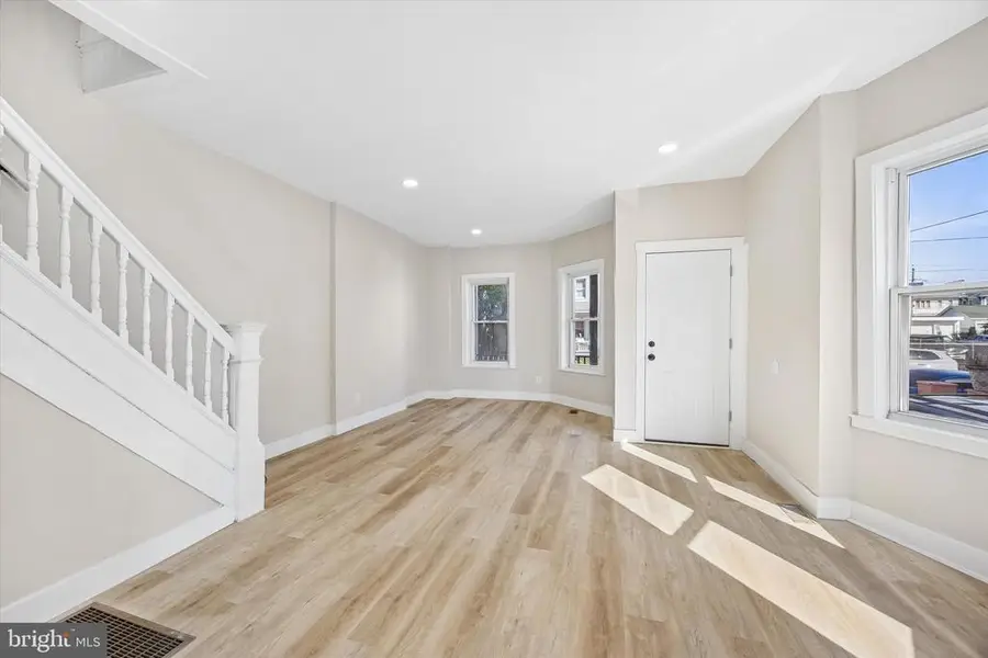 25 Mckinley Ave, Trenton, NJ 08609 - #3