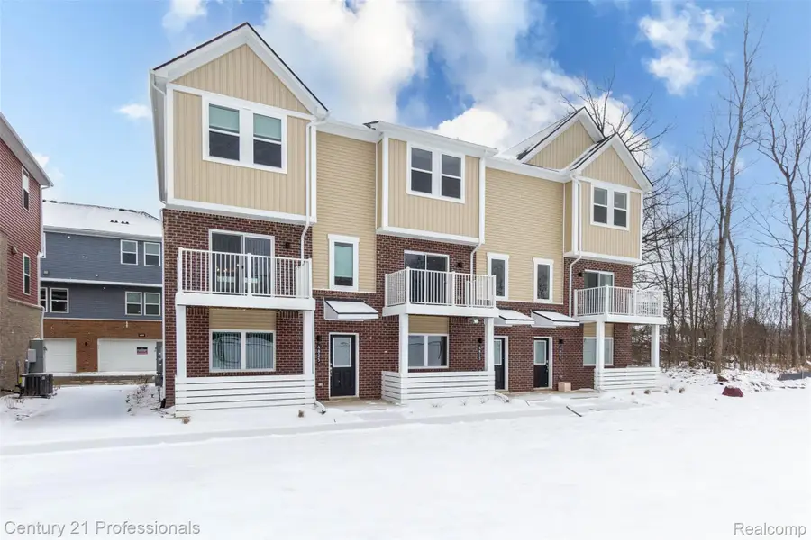 4825 Parkside Lane, Troy, MI 48085 - #2