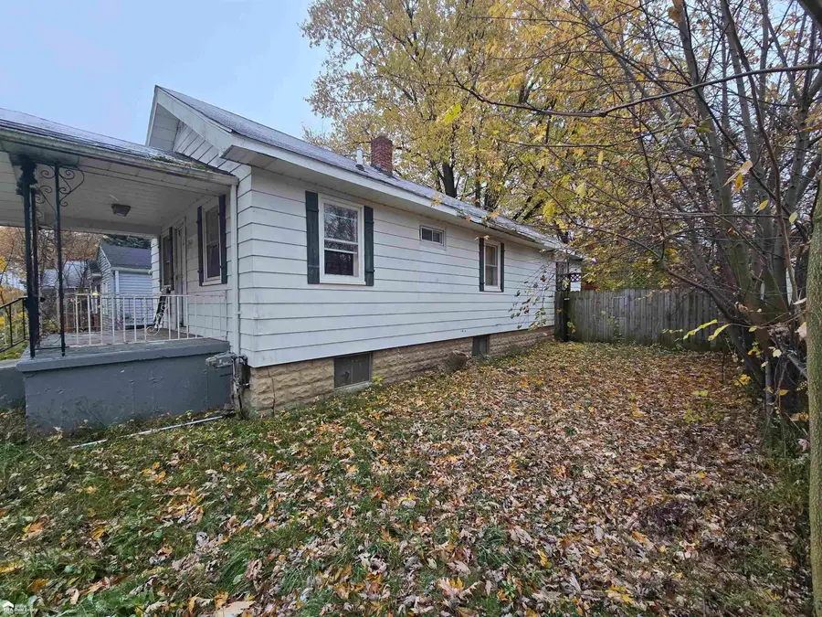 741 Barrie, Flint, MI 48507 - Image #2