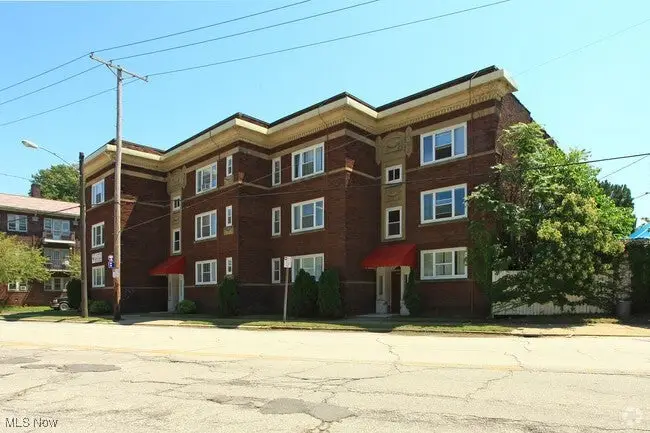 14236 Lakeshore Boulevard #6, Cleveland, OH 44110 - #2