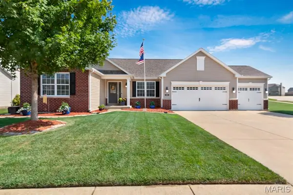 802 Railway Circle, Wentzville, MO 63385