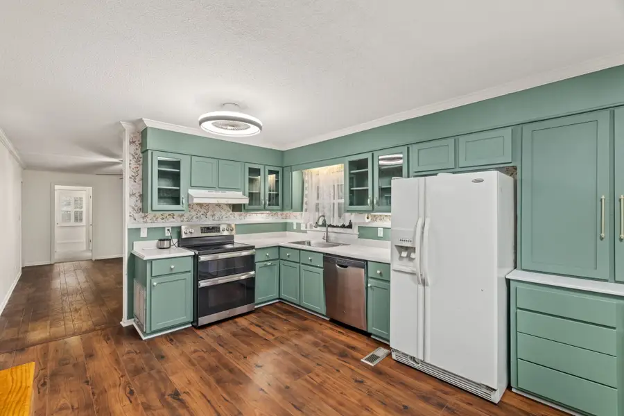 1721 Beckman Dr, Florence, AL 35630 - #2