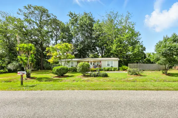 884 Robin Hood Drive, Fernandina Beach, FL 32034