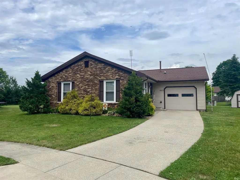 1923 Camden Court, Huntington, IN 46750 - #1