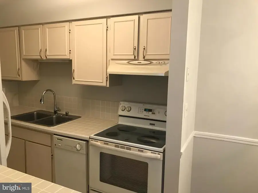 5911 Prince James Drive , 25, Springfield, VA 22152 - #2