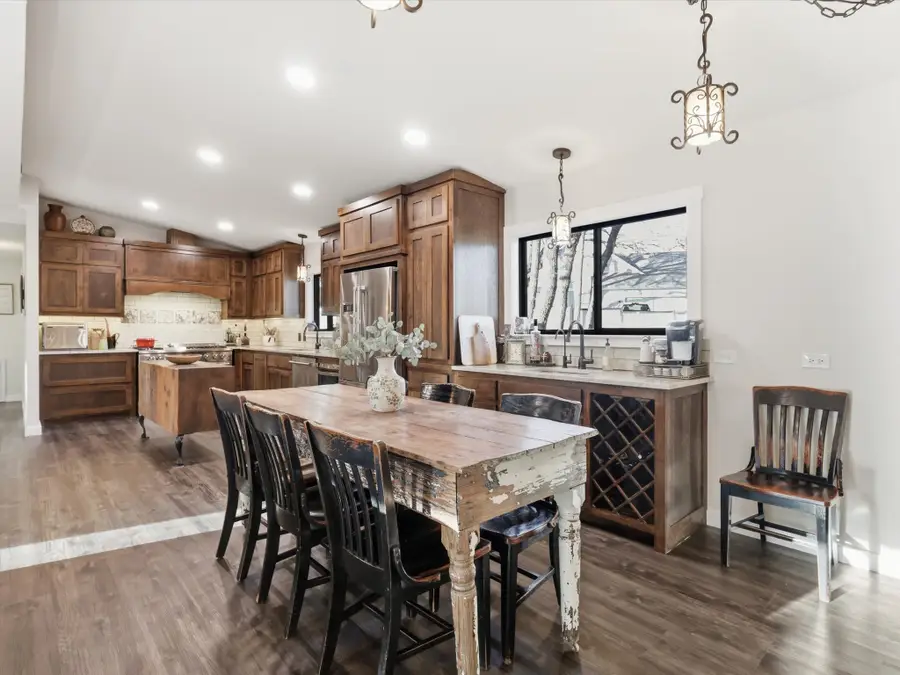 1006 Newell Drive, Hudson Oaks, TX 76087 - #2