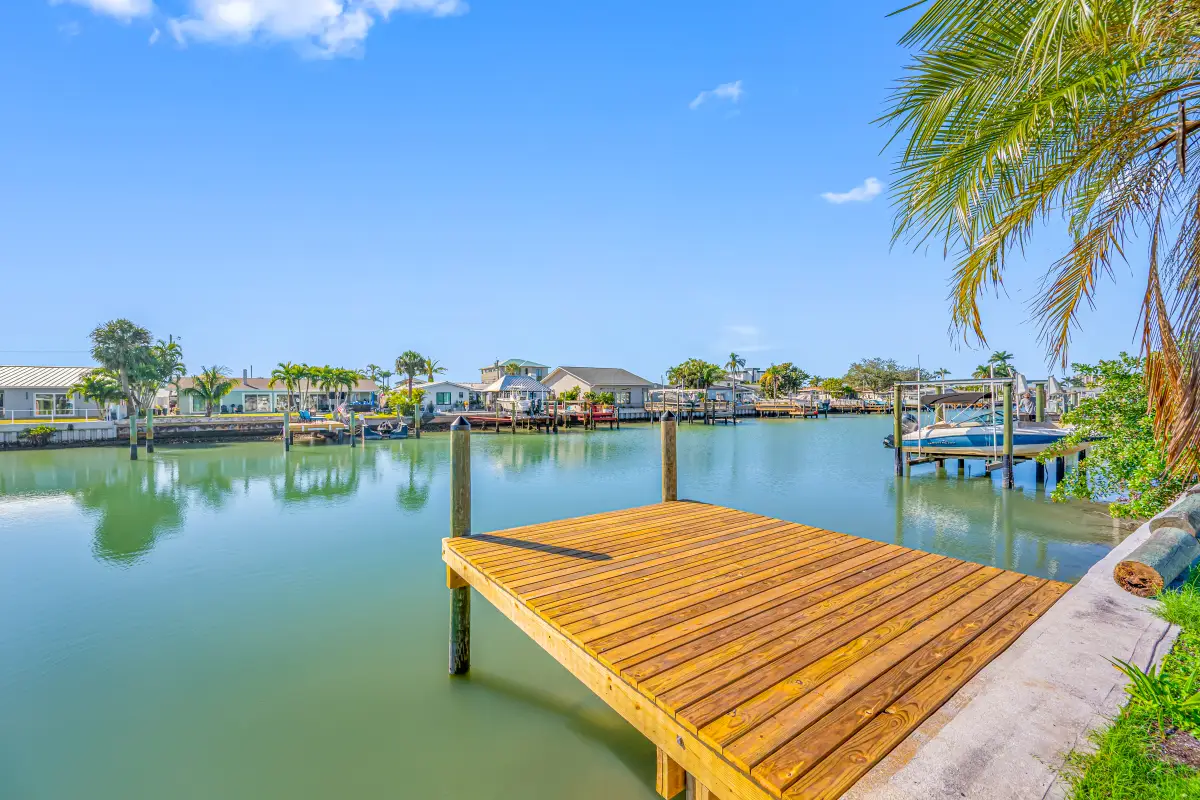 7930 Causeway Blvd S, Saint Petersburg, FL 33707 - #1