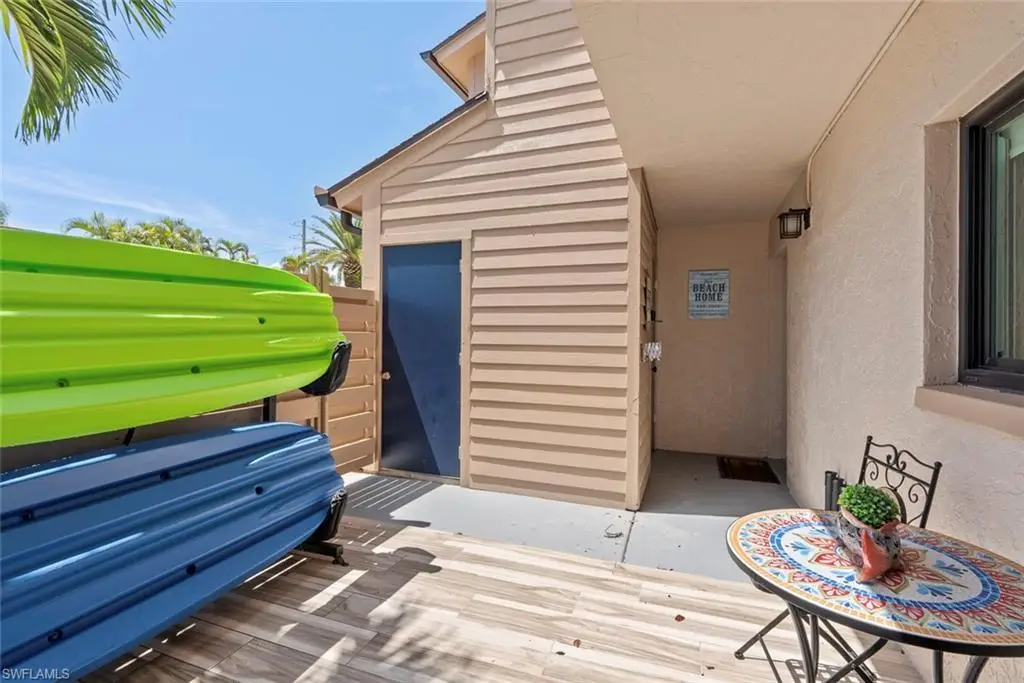 896 Buttonwood DR #109, Fort Myers Beach, FL 33931 - #1