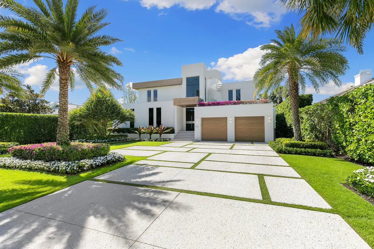 652 Bougainvillea Road, Naples, FL 34102 - #1