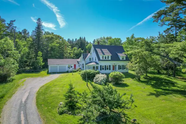 707 Newbury Neck Road Road, Surry, ME 04684